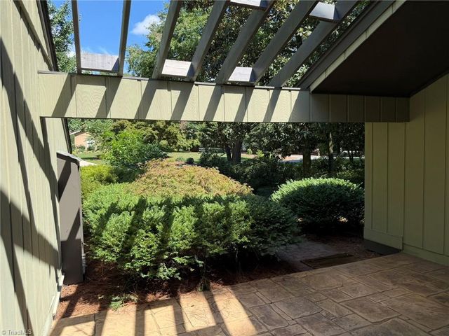 241 Harmon Court, Winston-salem, NC 27106