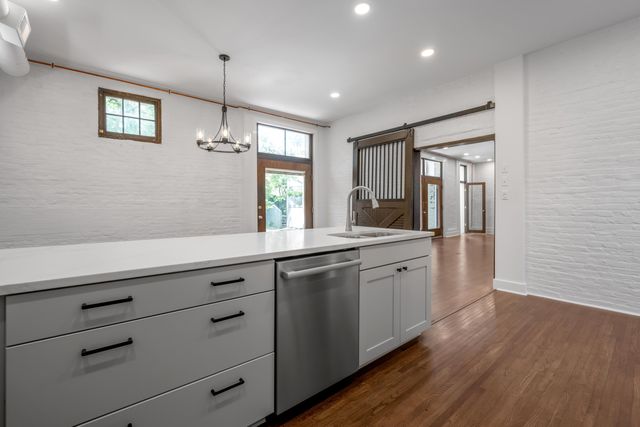 340 New Street, Lexington, KY 40507
