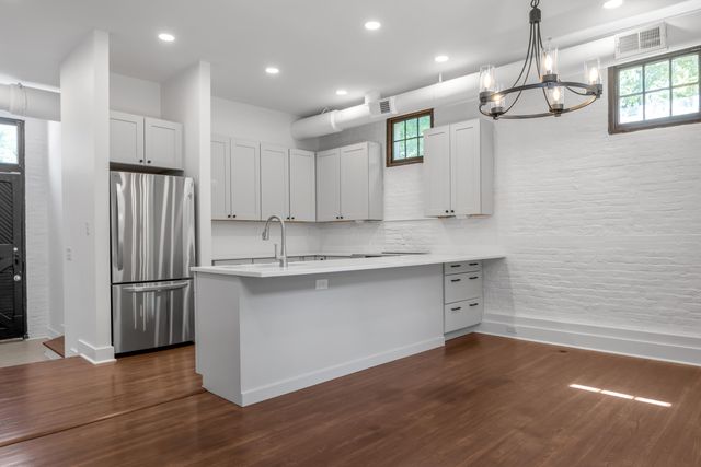 340 New Street, Lexington, KY 40507