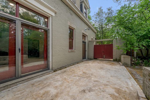 340 New Street, Lexington, KY 40507