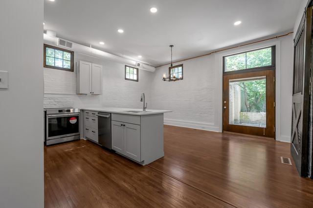 340 New Street, Lexington, KY 40507