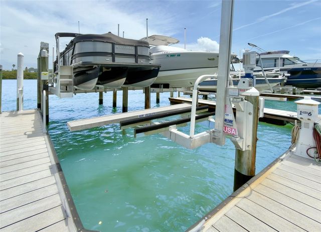 19915 GULF BOULEVARD 806, Indian Shores, FL 33785