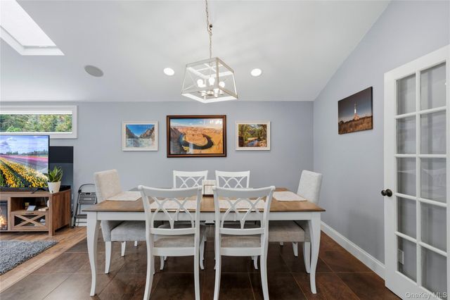 12 Buccaneer Lane, East Setauket, NY 11733