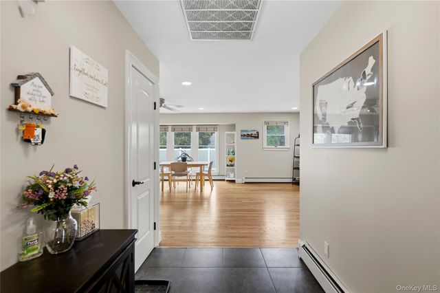 12 Buccaneer Lane, East Setauket, NY 11733