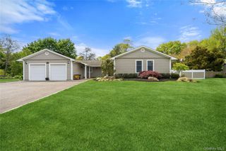 12 Buccaneer Lane, East Setauket, NY 11733