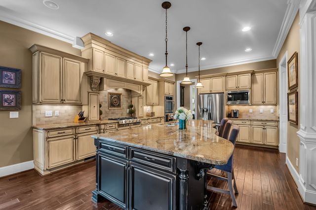 3128 Natoma Cir, Thompsons Station, TN 37179