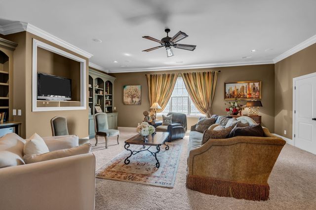 3128 Natoma Cir, Thompsons Station, TN 37179