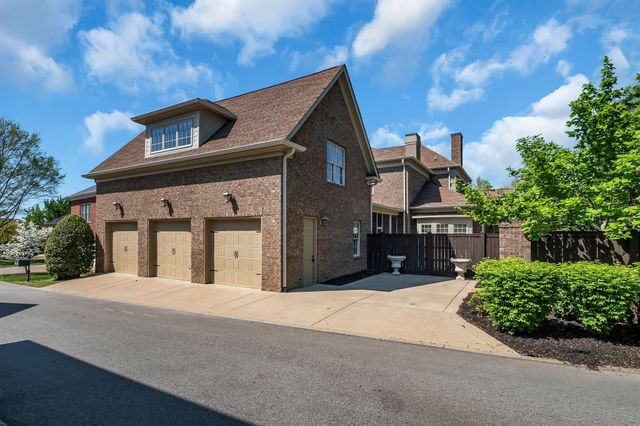 3128 Natoma Cir, Thompsons Station, TN 37179