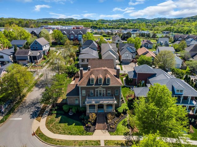 3128 Natoma Cir, Thompsons Station, TN 37179