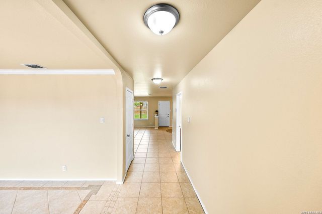 626 Coral Harbor, San Antonio, TX 78251
