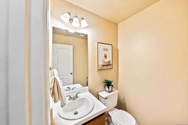 626 Coral Harbor, San Antonio, TX 78251