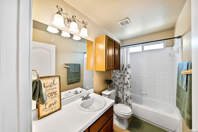 626 Coral Harbor, San Antonio, TX 78251
