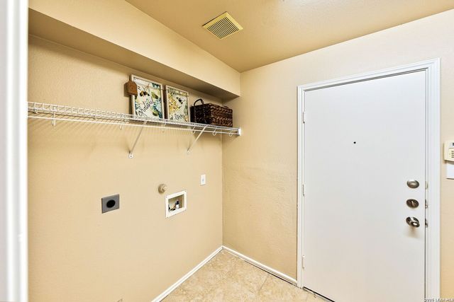 626 Coral Harbor, San Antonio, TX 78251