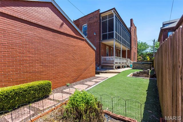 1225 Dolman Street, St Louis, MO 63104