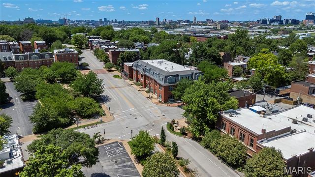 1225 Dolman Street, St Louis, MO 63104