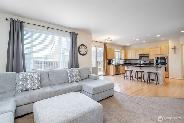 7205 Perry Avenue SE, Auburn, WA 98092