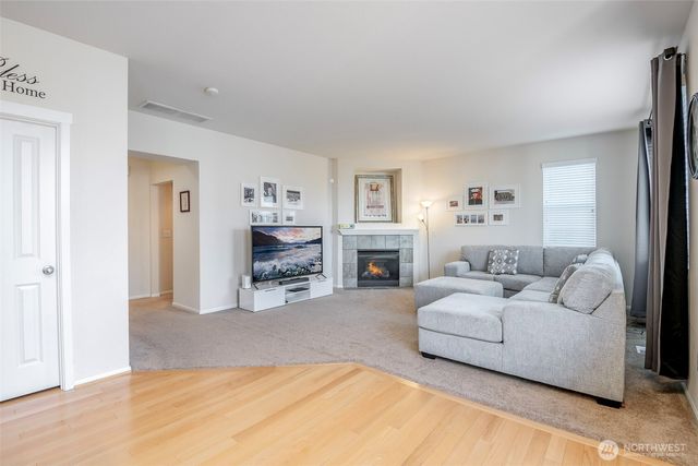 7205 Perry Avenue SE, Auburn, WA 98092