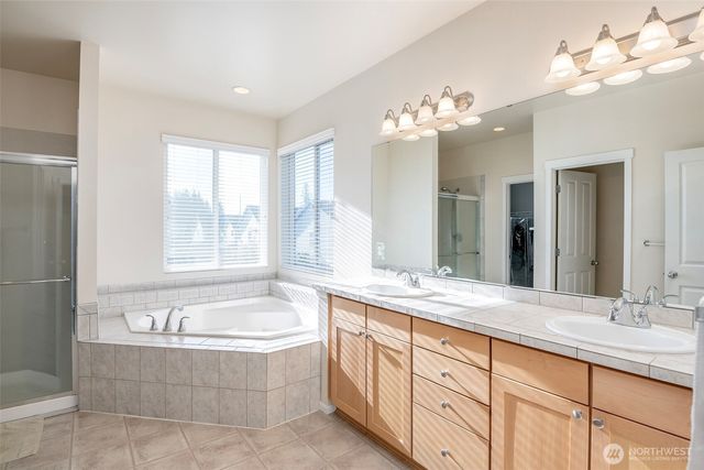 7205 Perry Avenue SE, Auburn, WA 98092