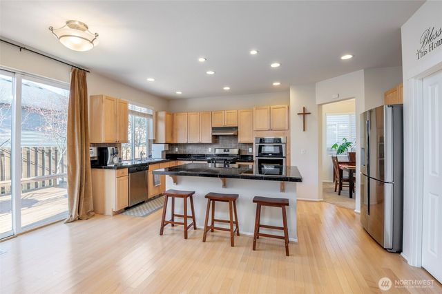 7205 Perry Avenue SE, Auburn, WA 98092