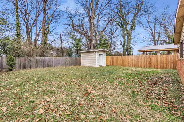 2922 WALKER AVE, Memphis, TN 38111