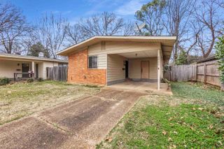 2922 WALKER AVE, Memphis, TN 38111