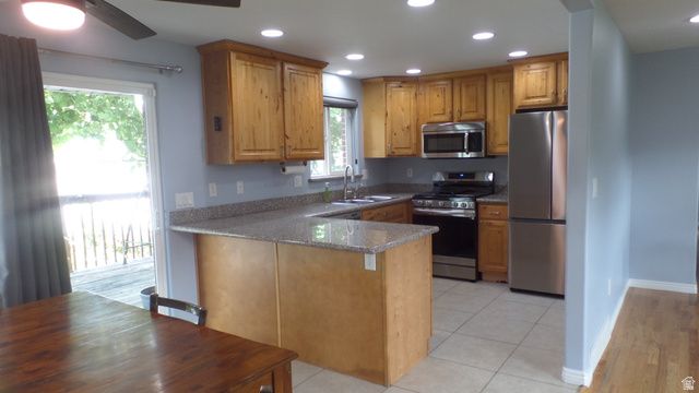 4932 S PINEHILL DR, Murray, UT 84107
