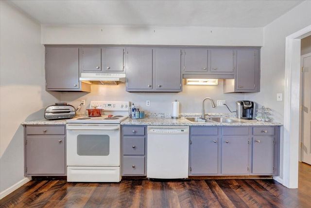 135 Silverbirch DR, Blue Ridge, VA 24064