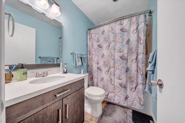 135 Silverbirch DR, Blue Ridge, VA 24064