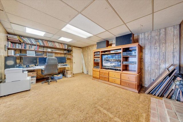 135 Silverbirch DR, Blue Ridge, VA 24064