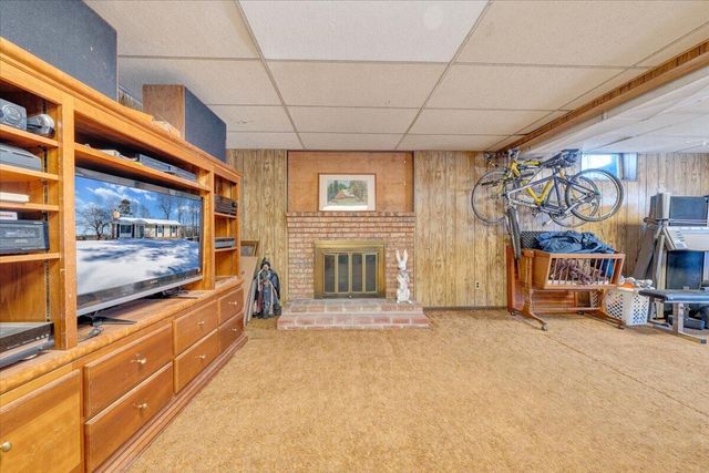 135 Silverbirch DR, Blue Ridge, VA 24064