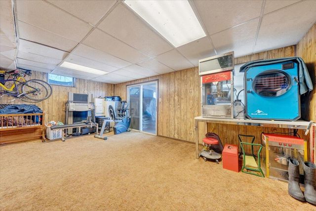 135 Silverbirch DR, Blue Ridge, VA 24064