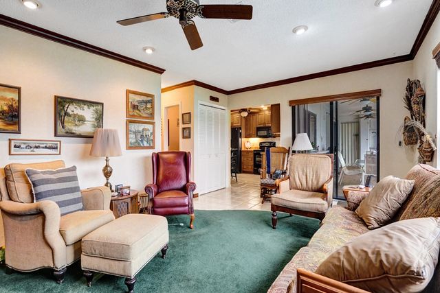 1721 SW 69th Avenue, Plantation, FL 33317