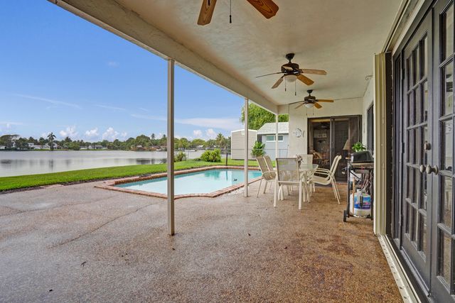 1721 SW 69th Avenue, Plantation, FL 33317