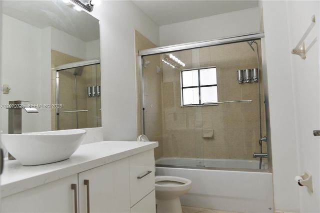 3771 SE 5th Ct, Homestead, FL 33033