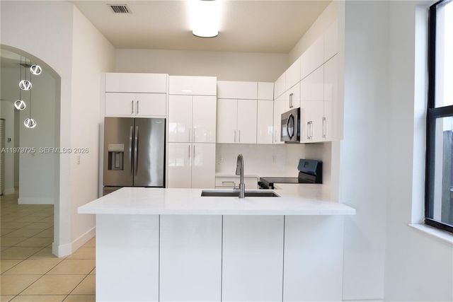 3771 SE 5th Ct, Homestead, FL 33033