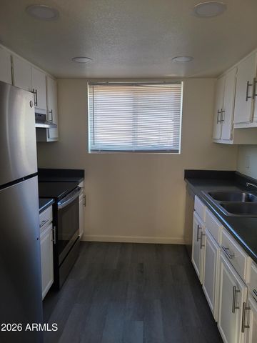 11350 W TENNESSEE Avenue 21, Youngtown, AZ 85363