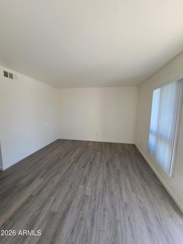 11350 W TENNESSEE Avenue 21, Youngtown, AZ 85363