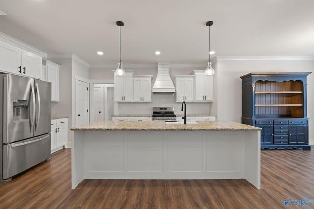 5107 Spring Creek Drive, Guntersville, AL 35976