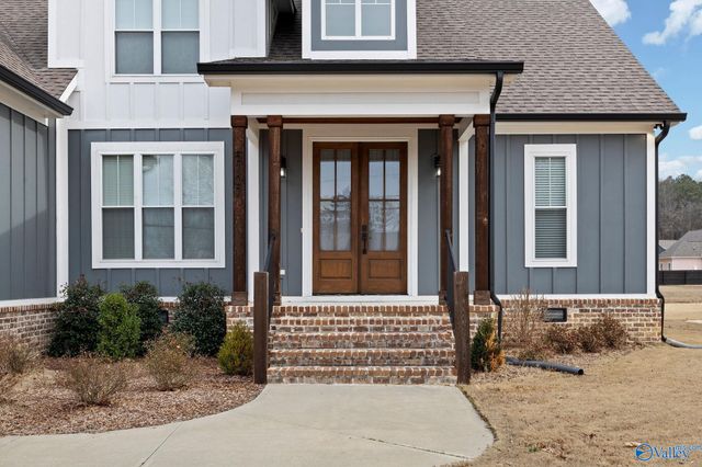 5107 Spring Creek Drive, Guntersville, AL 35976