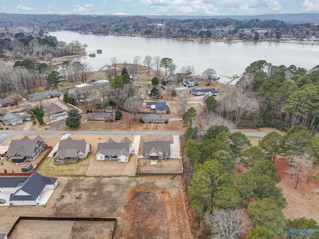 5107 Spring Creek Drive, Guntersville, AL 35976