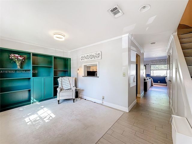 2128 NE 9th Ave, Wilton Manors, FL 33305