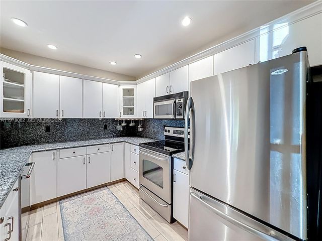 2128 NE 9th Ave, Wilton Manors, FL 33305