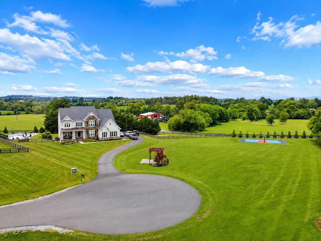 38764 GOLDEN EAGLE, Lovettsville, VA 20180