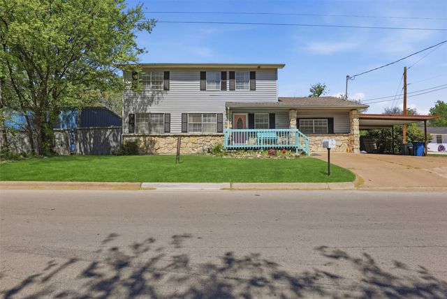 500 W Rucker Street, Granbury, TX 76048