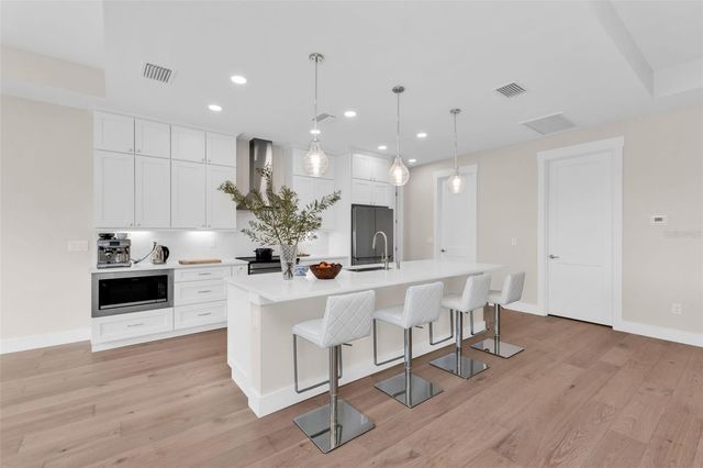 8086 CLYDE CIRCLE, Port Charlotte, FL 33981