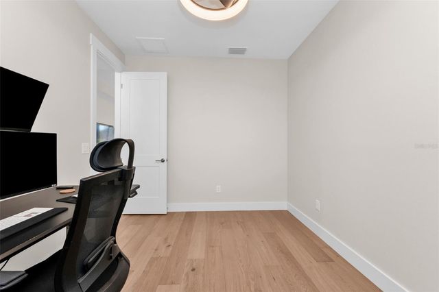 8086 CLYDE CIRCLE, Port Charlotte, FL 33981