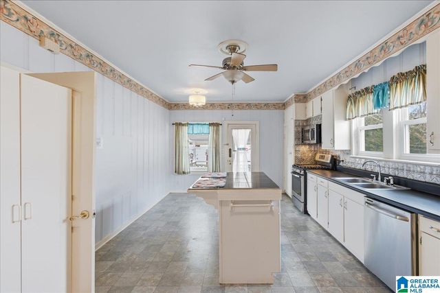 1002 10TH AVENUE, Jasper, AL 35501