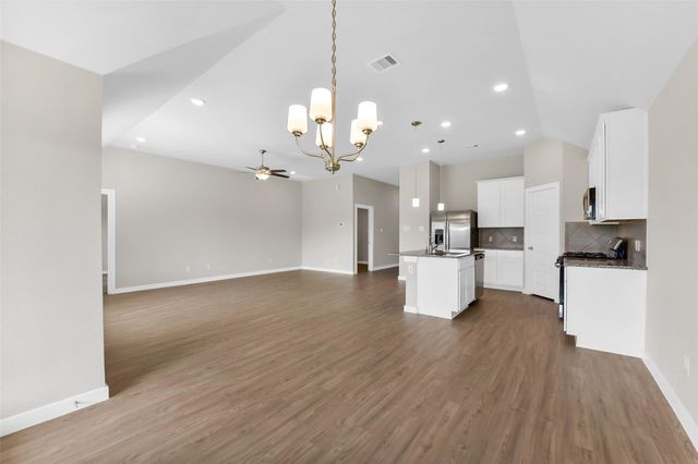 7607 Tramontana Lane, Baytown, TX 77523