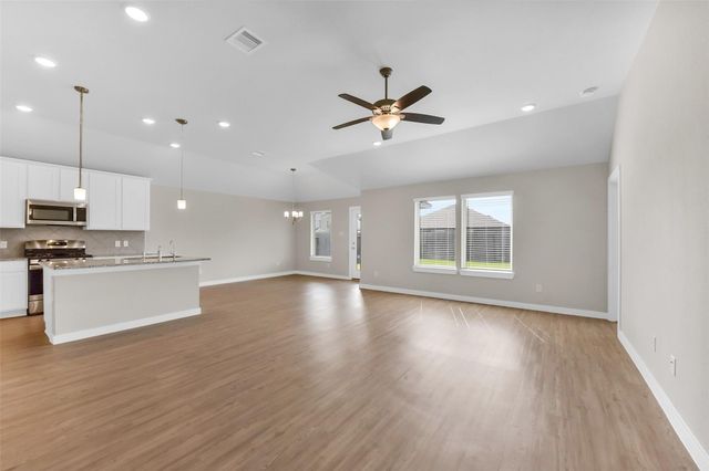 7607 Tramontana Lane, Baytown, TX 77523