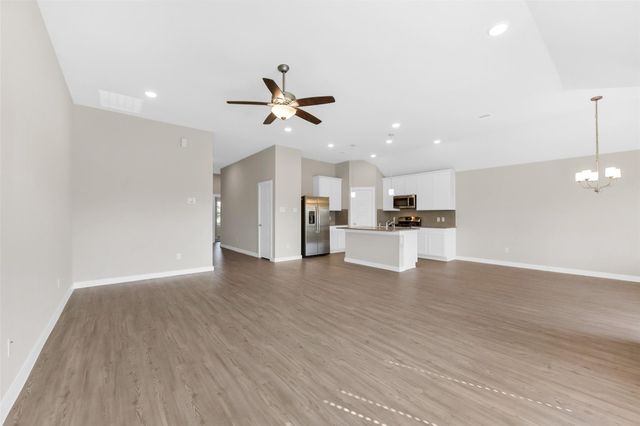 7607 Tramontana Lane, Baytown, TX 77523